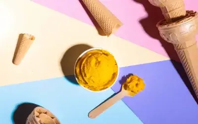 SALTED CURRY AND COCONUT ICE CREAM
