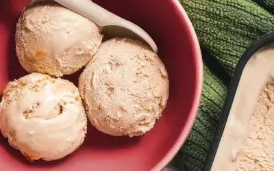 SALTED ICE CREAM WITH MUSHROOM CREAM