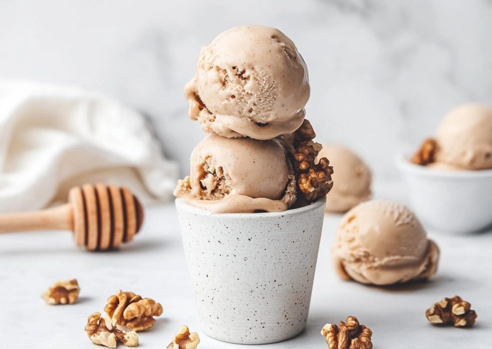 Glace au yaourt, miel et noix Un dessert crémeux et croquant 🍦Ice Creami